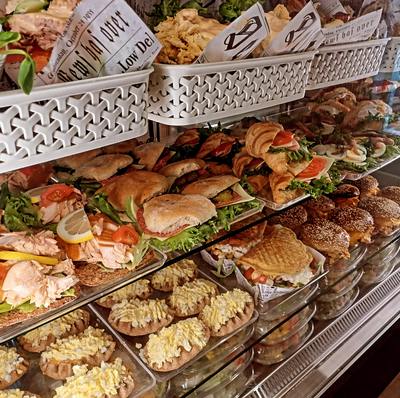 <b>627343848_18254414257289480_7176300362036036784_n</b>