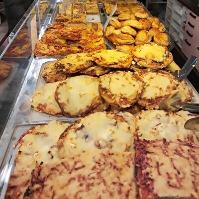 <b>Piirakat ja muut suolaiset</b>