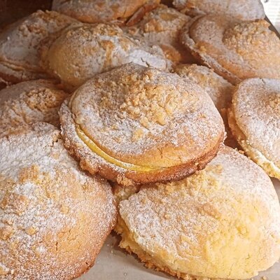 <b>Kahvikakut ja muut tuotteet</b>