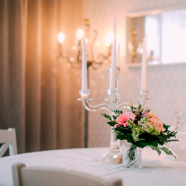 <b>Tunnelmallinen juhlatila</b>